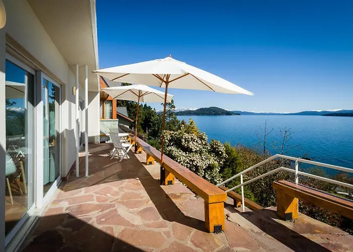 Lago Apartments